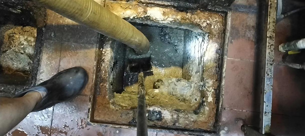 辉县污水池清理一般都有毒气，怎么预防中毒呢？