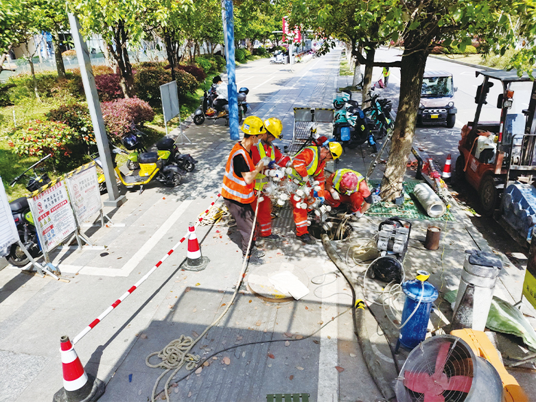  辉县UV-CIPP紫外光固化修复